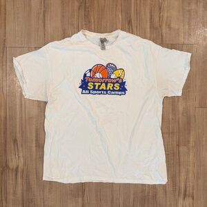 🔥 TOMORROW’S STARS ALL SPORTS CAMPS TEE – XL 🔥